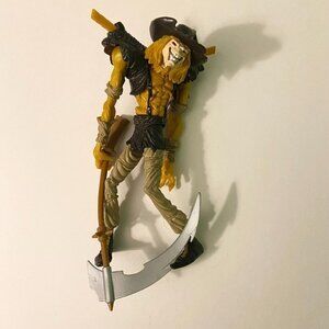 Vintage 1997 Batman Legends of the Dark Knight Twister Strike Scarecrow Figure